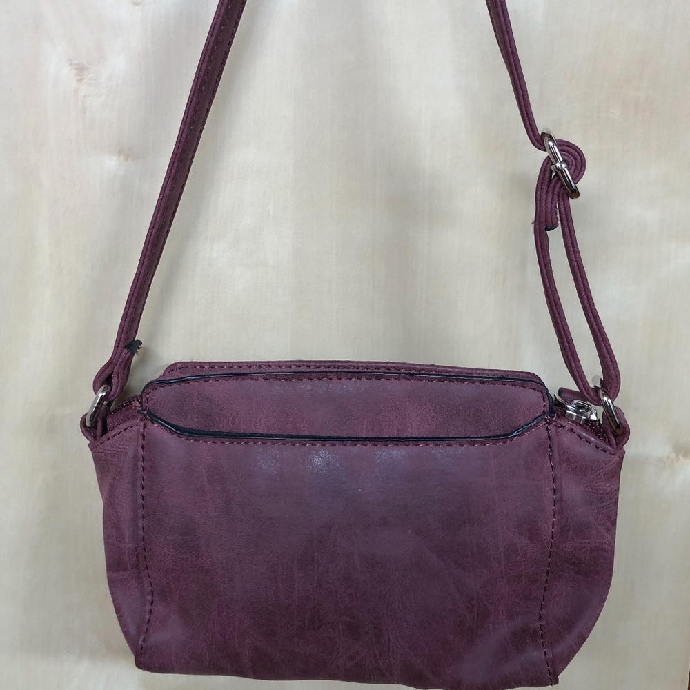 Small Roots Crossbody Bag - Picture 2 of 4